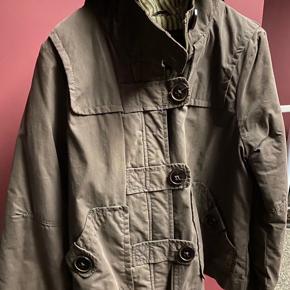 Women brown rain jacket. Dressy.